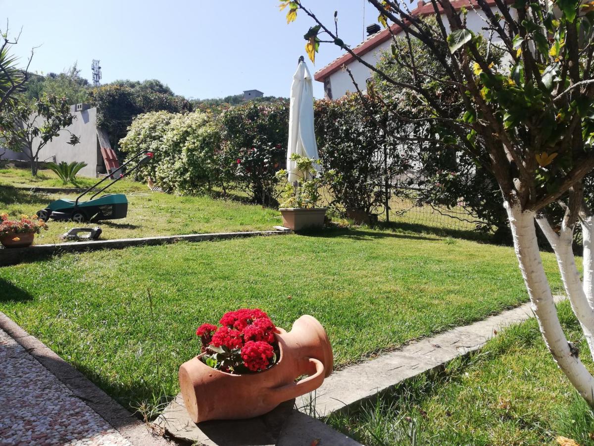 Villino Veronica Porto Columbu - Perd'E Sali Exteriér fotografie
